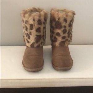 Bearpaw cheetah boots *rare*